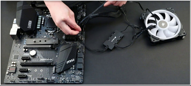 connecting-the-fans-to-the-motherboard