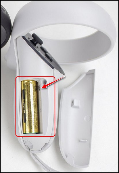 oculus-controller-battery-compartment