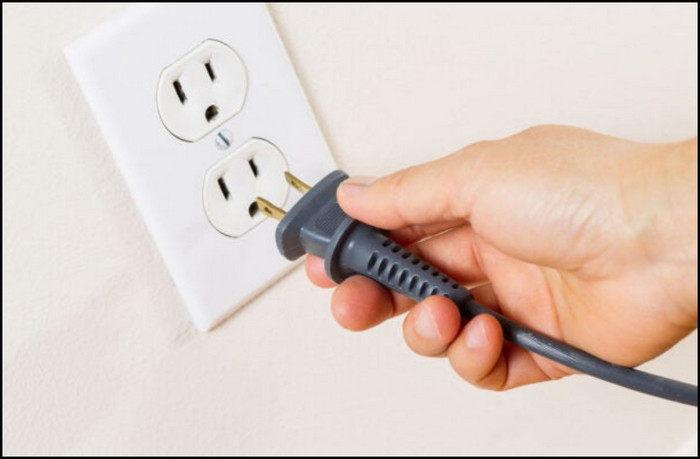 psu-plug-in-wall-outlet