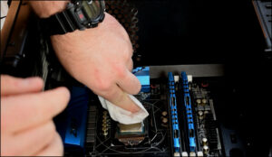 How to Clean Thermal Paste Off CPU [Safe & Quick Guide 2024]